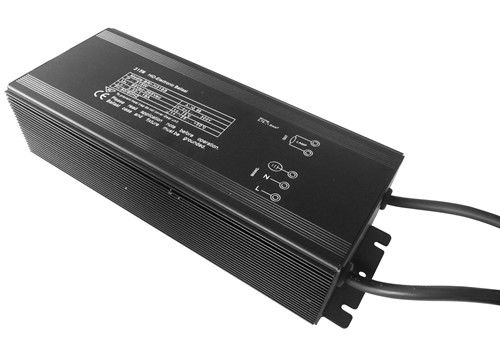 160Hz CDM Elektronik MH Balast CMH Philips CosmoPolis