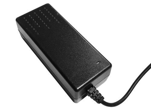 15V 3A Aydınlatma Armatür Aksesuarları 5m GPS Navigasyon 45W Sabit Voltaj