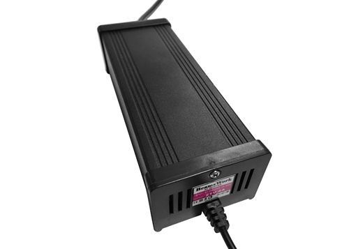 21V 4A 84W Aydınlatma Armatür Aksesuarları DC Güç Sabit Voltaj 50Hz 60Hz