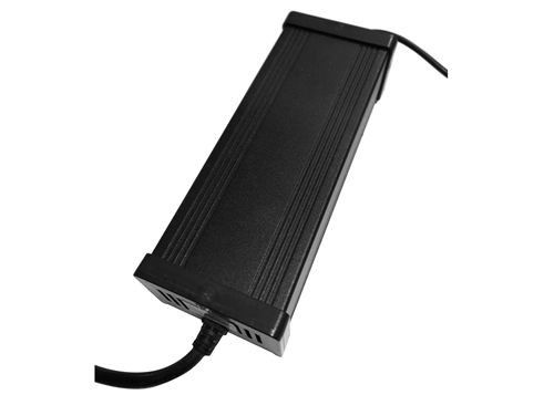 21V5A 850g AC Güç Kaynağı Sabit Voltaj Led Güç DC Güç 105W