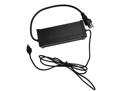 21V 4A 84W Aydınlatma Armatür Aksesuarları DC Güç Sabit Voltaj 50Hz 60Hz